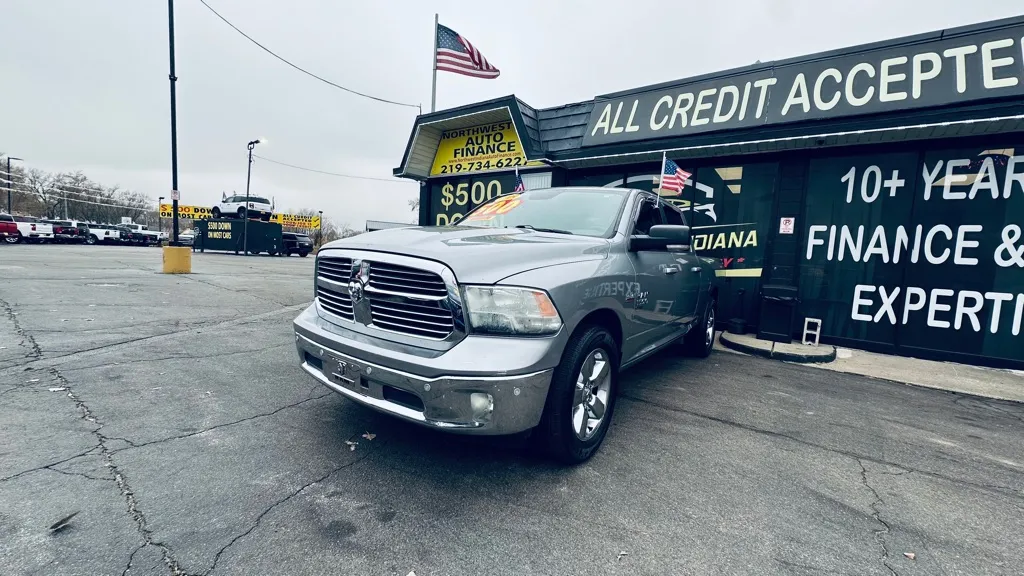 2019 RAM 1500 CLASSIC SLT for sale in Valparaiso, IN