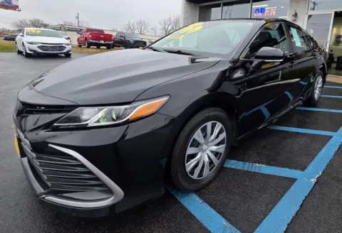 More photos of 2022 TOYOTA CAMRY HYBRID LE at NWI Auto Luxury Merrillville, IN