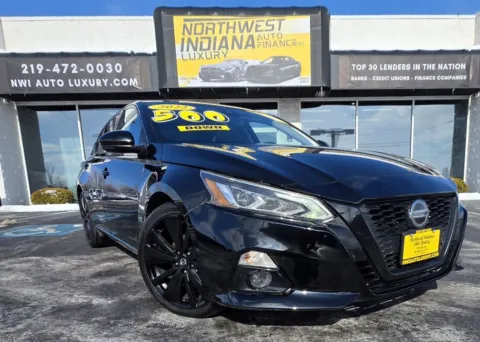 Black 2022 NISSAN ALTIMA 2.5 SR for sale in Merrillville, IN
