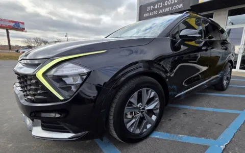 More photos of 2023 KIA SPORTAGE SX at NWI Auto Luxury Merrillville, IN