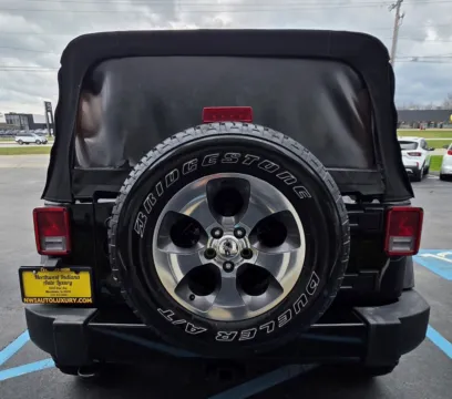 Another view of 2017 JEEP WRANGLER UNLIMI SAHARA for sale in Merrillville, IN at NWI Auto Luxury Merrillville