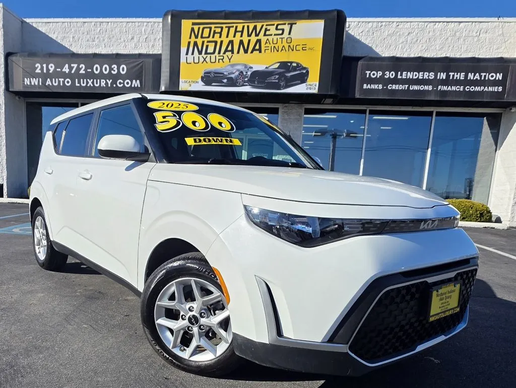 White 2025 KIA SOUL LX for sale in Merrillville, IN