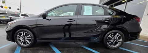 More photos of 2023 KIA FORTE LX at NWI Auto Luxury Merrillville, IN