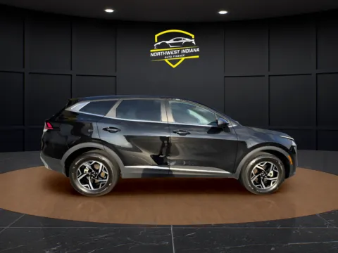 More photos of 2024 KIA SPORTAGE LX at NWI Auto Luxury Merrillville, IN