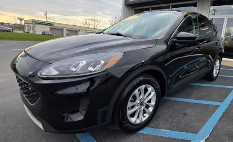 More photos of 2021 FORD ESCAPE SE at NWI Auto Luxury Merrillville, IN