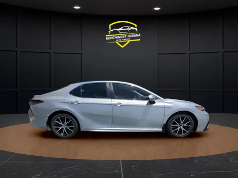 More photos of 2023 TOYOTA CAMRY SE at NWI Auto Luxury Merrillville, IN