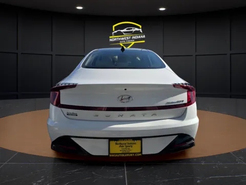 More photos of 2022 HYUNDAI SONATA LIMITED at NWI Auto Luxury Merrillville, IN