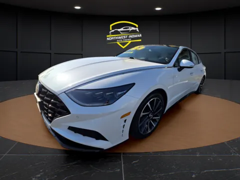 White 2022 HYUNDAI SONATA LIMITED for sale in Merrillville, IN