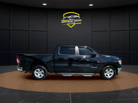 More photos of 2022 RAM 1500 BIG HORN at NWI Auto Luxury Merrillville, IN