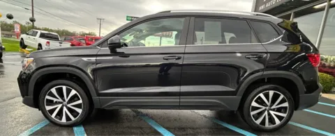 More photos of 2024 VOLKSWAGEN TAOS SE at NWI Auto Luxury Merrillville, IN