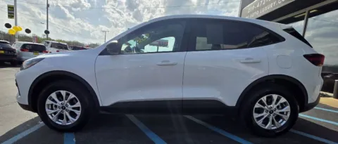 More photos of 2025 FORD ESCAPE ACTIVE at NWI Auto Luxury Merrillville, IN