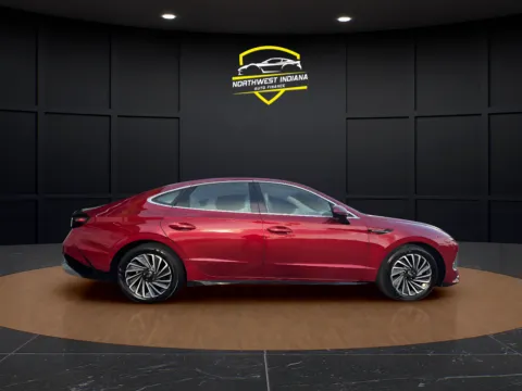 More photos of 2025 HYUNDAI SONATA HYBRID SEL at NWI Auto Luxury Merrillville, IN