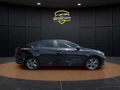 More photos of 2022 KIA FORTE LXS at NWI Auto Luxury Merrillville, IN