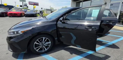 Black 2022 KIA FORTE LXS for sale in Merrillville, IN