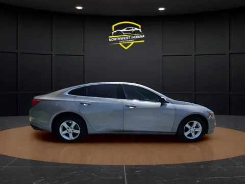 More photos of 2024 CHEVROLET MALIBU LT at NWI Auto Luxury Merrillville, IN