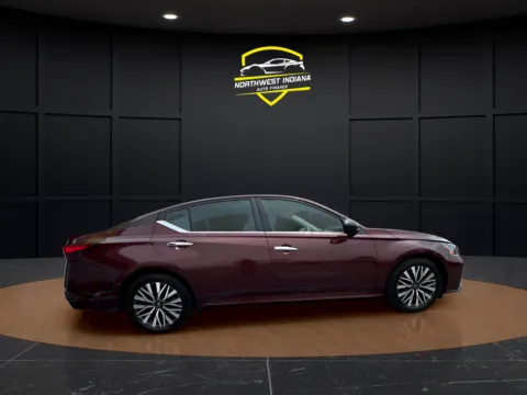 More photos of 2024 NISSAN ALTIMA 2.5 SV at NWI Auto Luxury Merrillville, IN