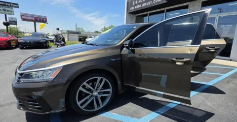 Brown 2019 VOLKSWAGEN PASSAT SE R-LINE for sale in Merrillville, IN