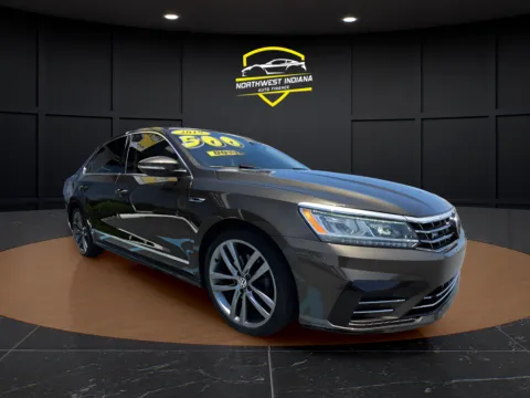 More photos of 2019 VOLKSWAGEN PASSAT SE R-LINE at NWI Auto Luxury Merrillville, IN