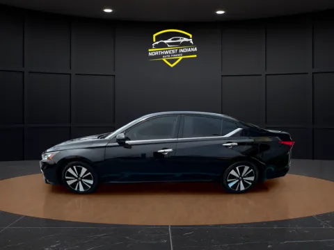 Another view of 2021 NISSAN ALTIMA 2.5 SL for sale in Merrillville, IN at NWI Auto Luxury Merrillville