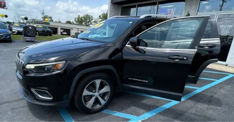 Black 2019 JEEP CHEROKEE LIMITED for sale in Merrillville, IN