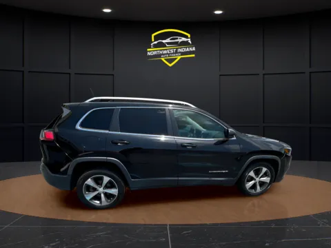 More photos of 2019 JEEP CHEROKEE LIMITED at NWI Auto Luxury Merrillville, IN
