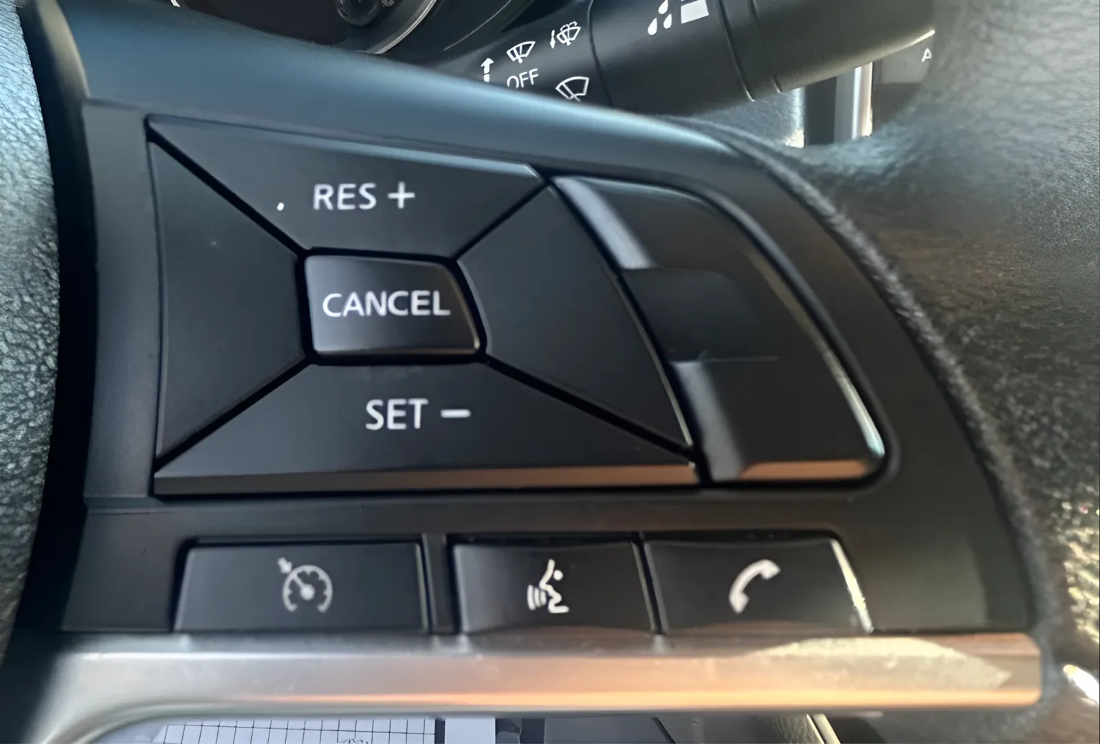 2025 Nissan Versa Sedan SV - Photo 14
