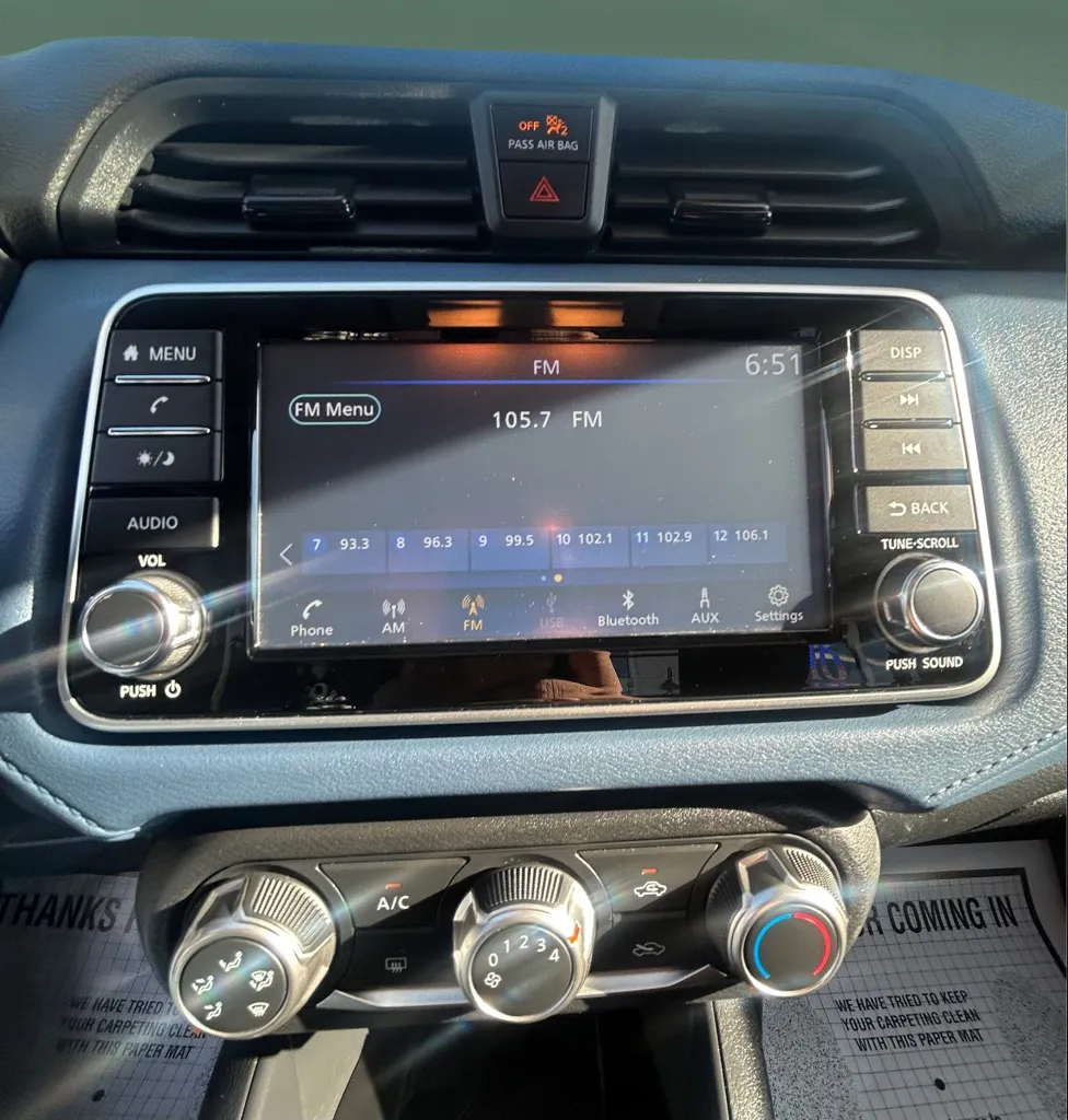 2025 Nissan Versa Sedan SV - Photo 24