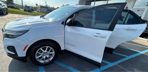 White 2022 CHEVROLET EQUINOX LS for sale in Merrillville, IN