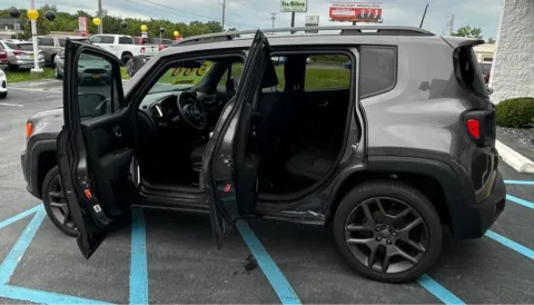 More photos of 2021 JEEP RENEGADE LATITUDE at NWI Auto Luxury Merrillville, IN