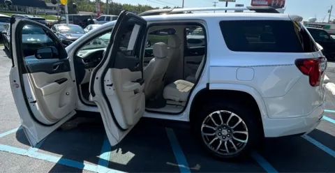 More photos of 2020 GMC ACADIA DENALI at NWI Auto Luxury Merrillville, IN