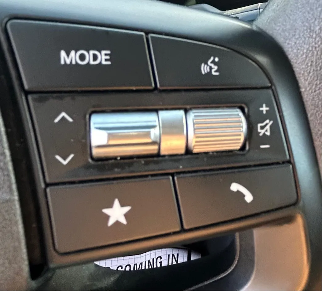 2025 Kia K4 LXS - Photo 20