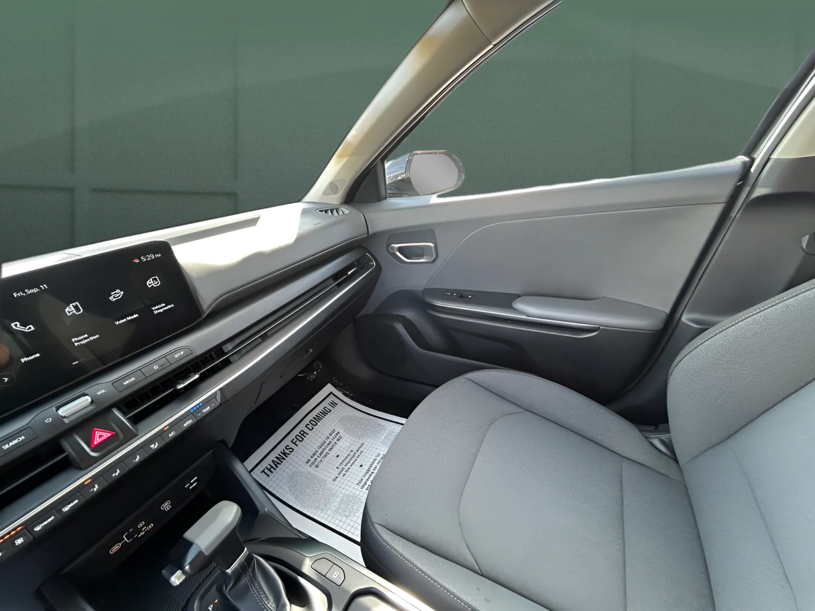 2025 Kia K4 LXS - Photo 14