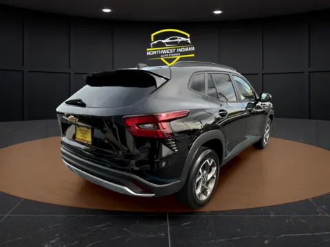 More photos of 2025 CHEVROLET TRAX LT at NWI Auto Luxury Merrillville, IN
