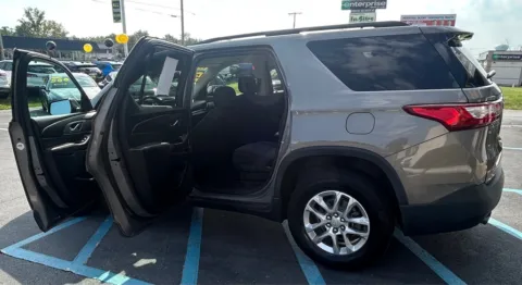 Another view of 2019 CHEVROLET TRAVERSE PREMIER for sale in Merrillville, IN at NWI Auto Luxury Merrillville