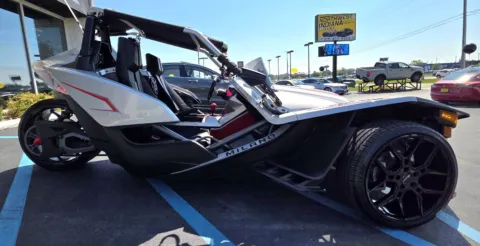 More photos of 2016 POLARIS SLINGSHOT SL at NWI Auto Luxury Merrillville, IN