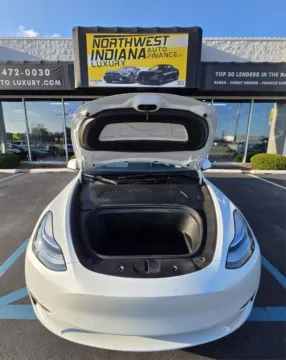 More photos of 2021 TESLA MODEL Y LONG RANGE at NWI Auto Luxury Merrillville, IN