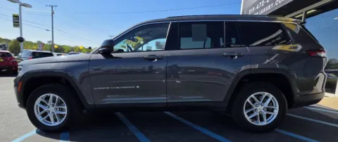 Another view of 2022 JEEP GRAND CHEROKEE LAREDO for sale in Merrillville, IN at NWI Auto Luxury Merrillville
