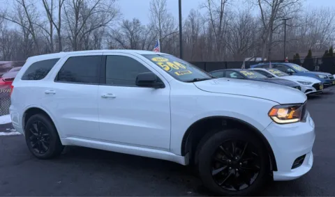 White 2018 DODGE DURANGO SXT for sale in Schererville, IN