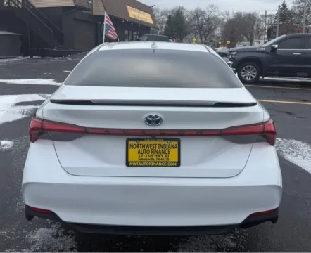 More photos of 2021 TOYOTA AVALON HYBRID XSE at NWI Auto Finance Schererville, IN
