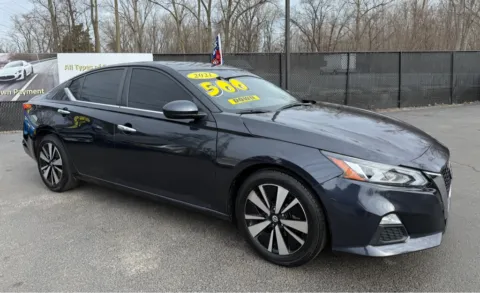 Gray 2021 NISSAN ALTIMA 2.5 SV for sale in Schererville, IN