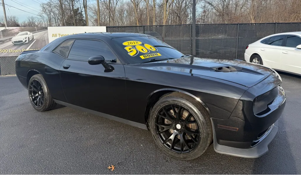 Black 2018 DODGE CHALLENGER SXT for sale in Schererville, IN
