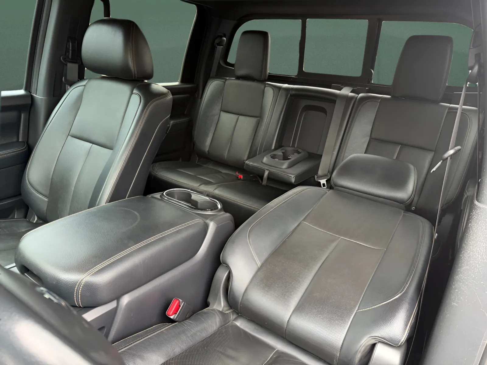2019 Nissan Titan SL - Photo 24