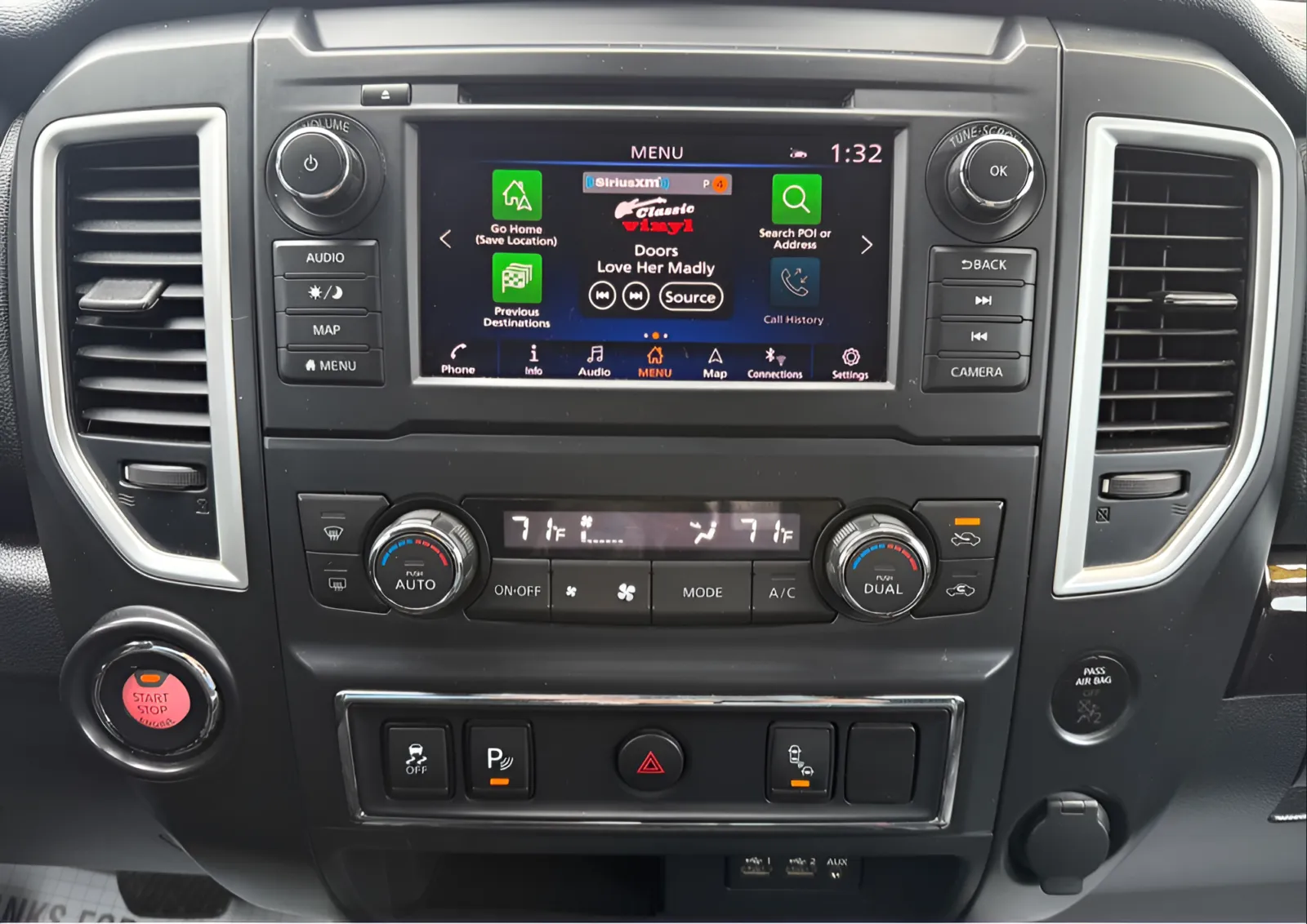 2019 Nissan Titan SL - Photo 15