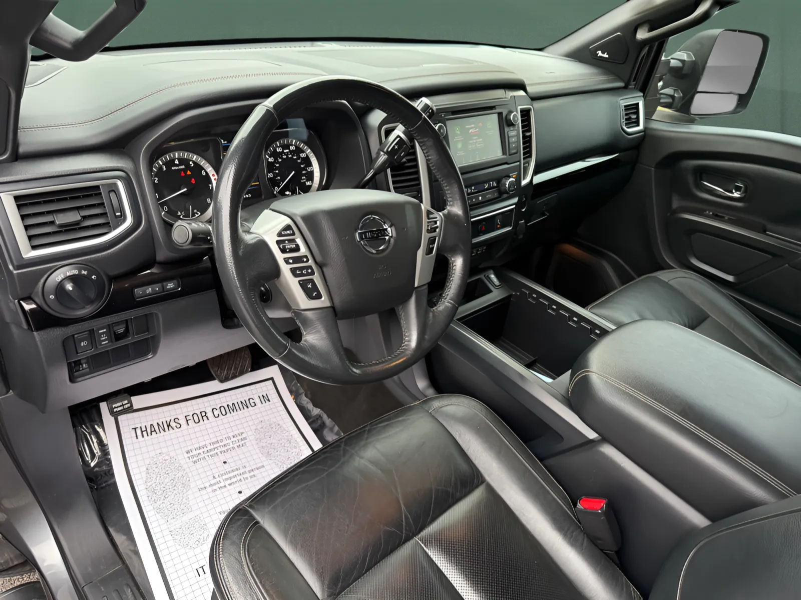 2019 Nissan Titan SL - Photo 14