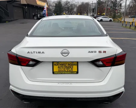 More photos of 2024 NISSAN ALTIMA 2.5 SR at NWI Auto Finance Schererville, IN