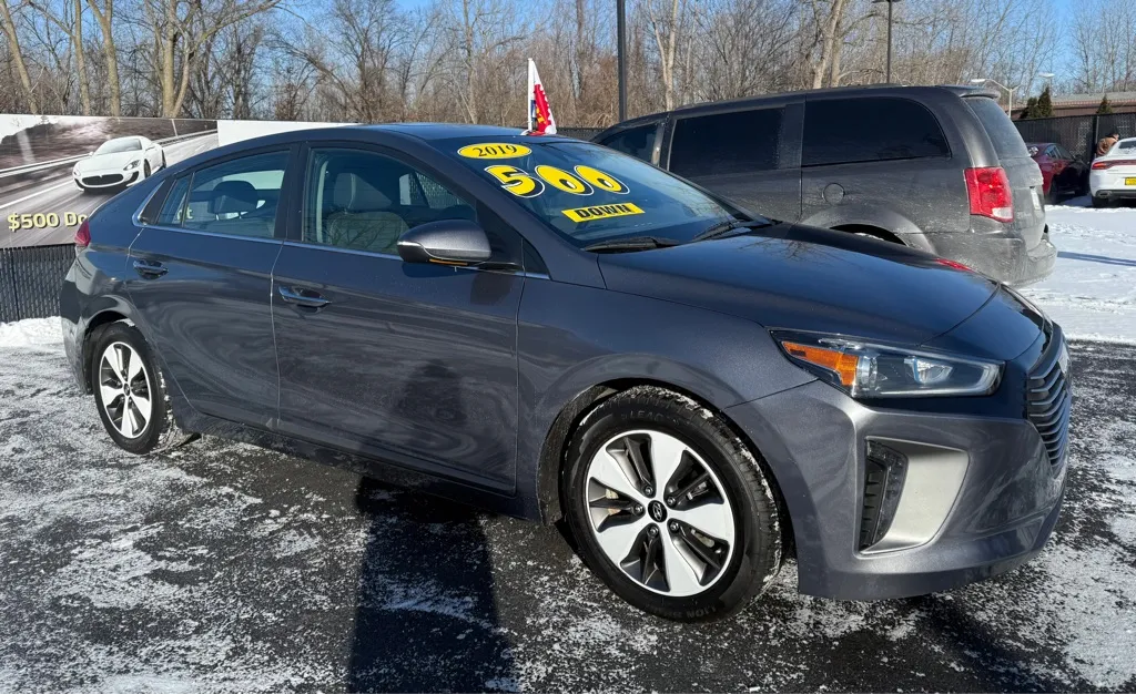 Gray 2019 HYUNDAI IONIQ PLUG-IN H LIMITED for sale in Schererville, IN