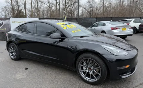 Black 2023 TESLA MODEL 3 BASE for sale in Schererville, IN