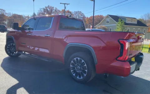 More photos of 2022 TOYOTA TUNDRA CREWMAX LIMITED at NWI Auto Finance Schererville, IN