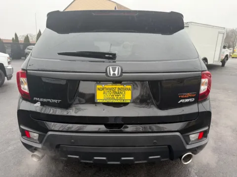 More photos of 2022 HONDA PASSPORT TRAILSPORT at NWI Auto Finance Schererville, IN