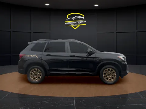 More photos of 2022 HONDA PASSPORT TRAILSPORT at NWI Auto Finance Schererville, IN